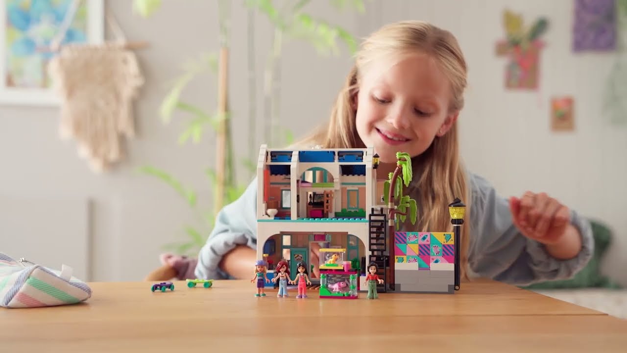 LEGO Friends Liann's Family House Construction set 42687