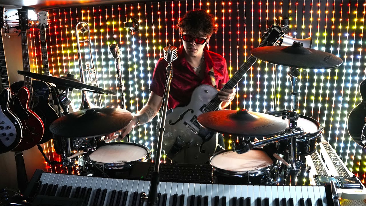 how does this one man band do it?