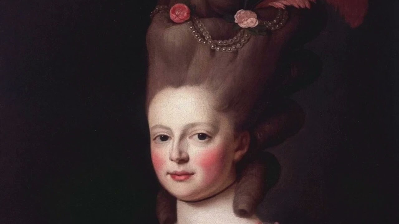 Бутылки в причёске. Как вторая жена Павла I поразила французов своими нарядами