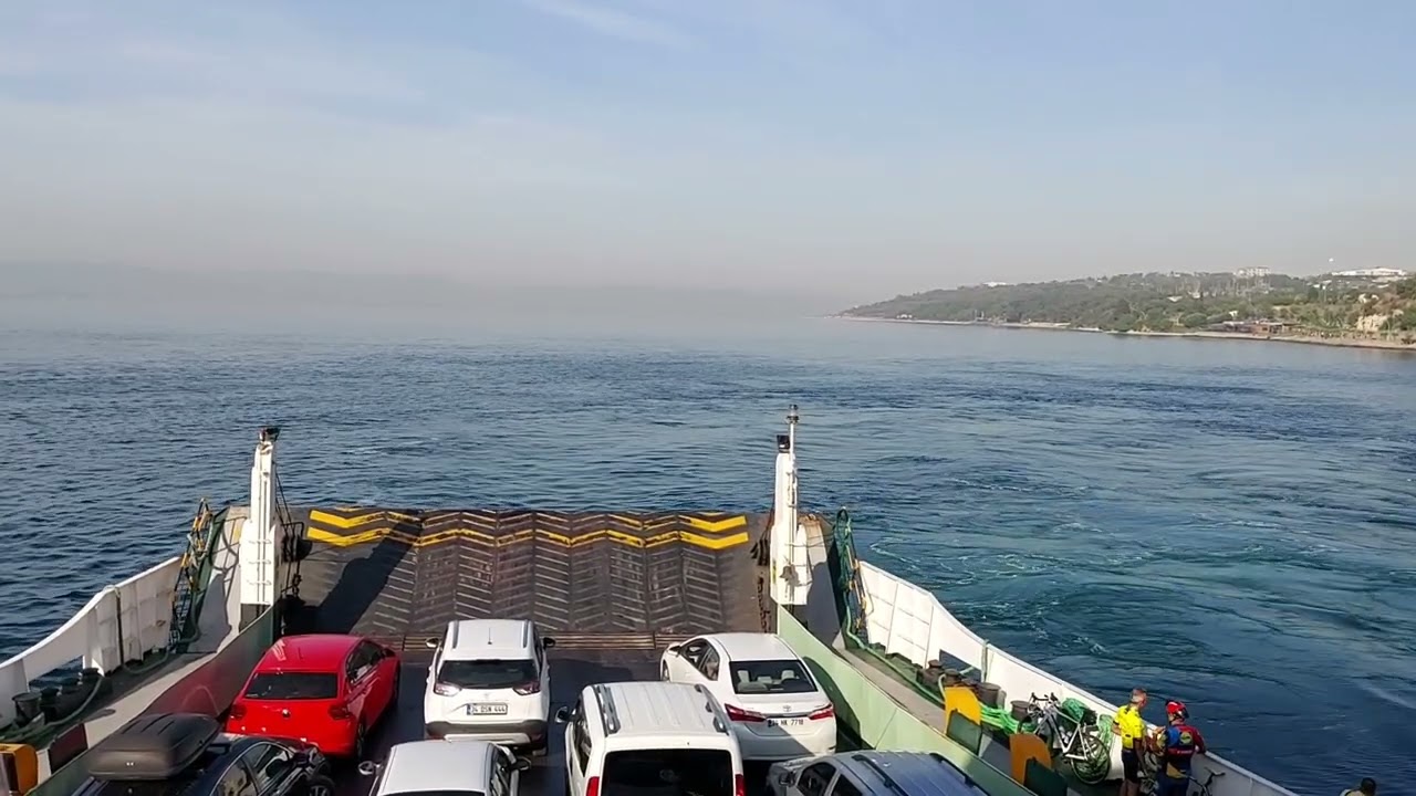Eskihisar arabalı vapur hareket - car ferry departs