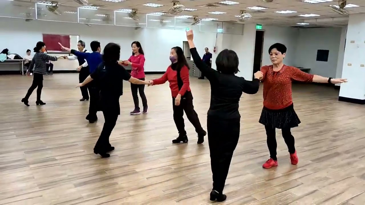2025/1/2在新楊平社大新屋活動中心週四2：~4：00三步吉魯巴指導老師張湘羚