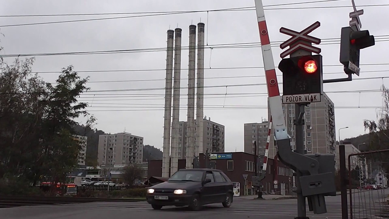 Železniční přejezd Praha-Radotín #1 [P262] - 25.10.2014 / Czech railroad crossing