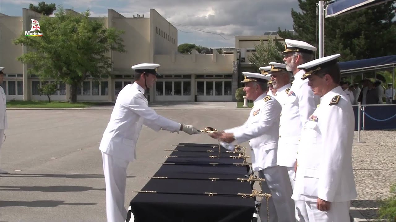 Entrega de espadas aos Aspirantes do curso D. Rodrigo de Sousa Coutinho