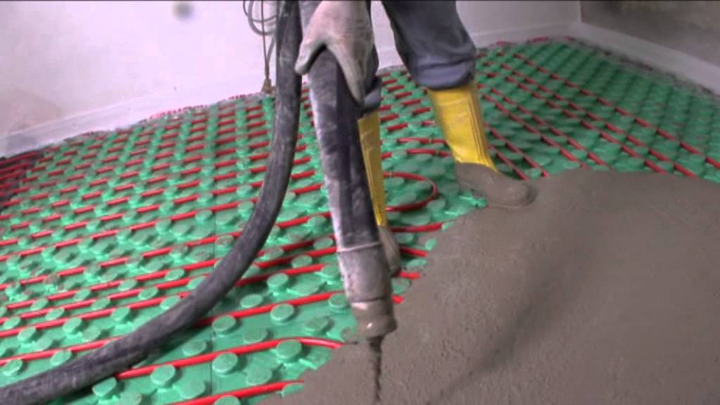 Samonivelačn&iacute; betonov&aacute; podlaha Floorpact od Holcimu