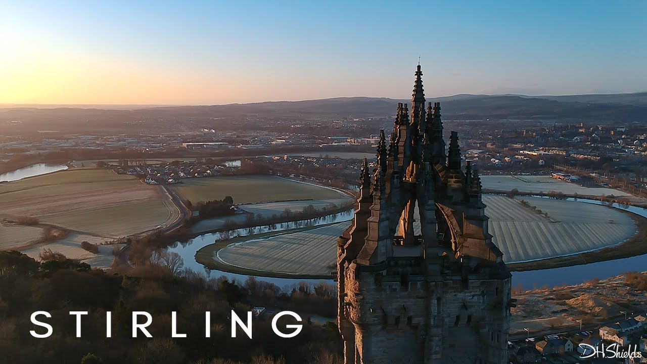 An unforgettable view in Scotland | The National Wallace Monument, Stirling | DHShields