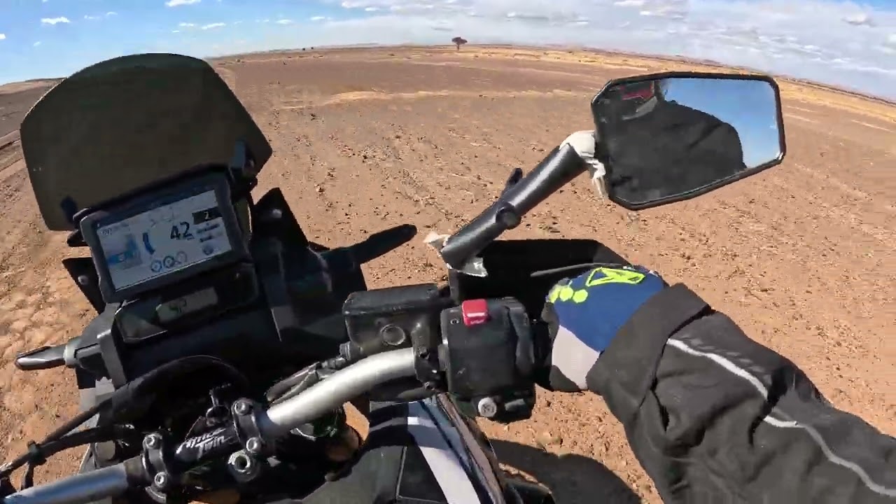 some more dunes on the way to Mrid
