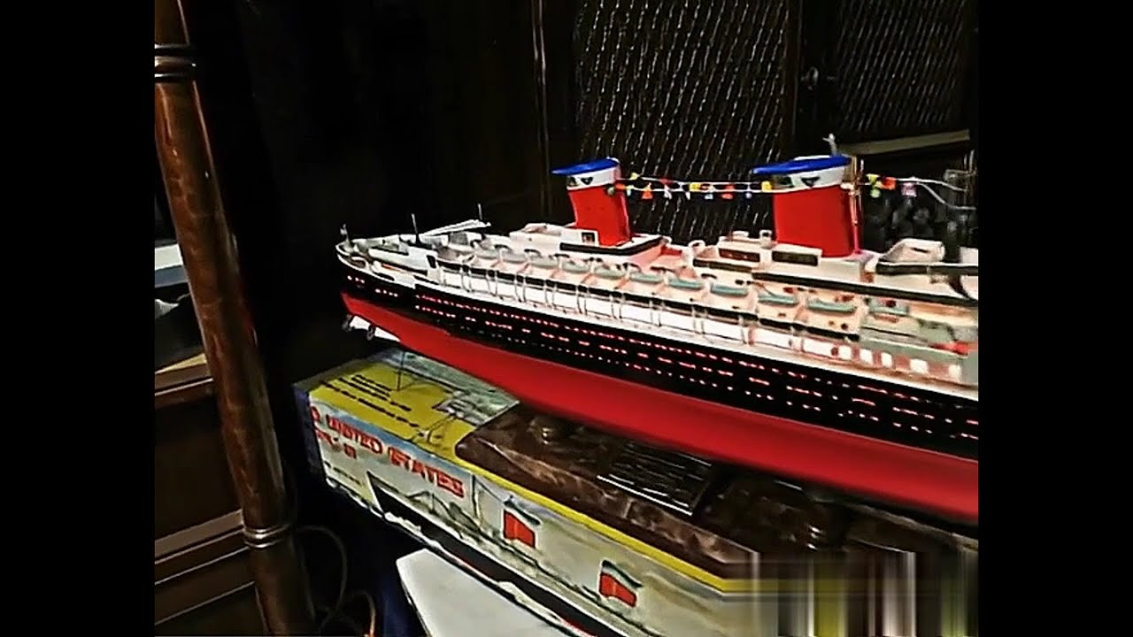 The IDEAL S.S. United States 28 inches Ocean Liner Model Ship Kit New in Box from 1955 Built in 2026