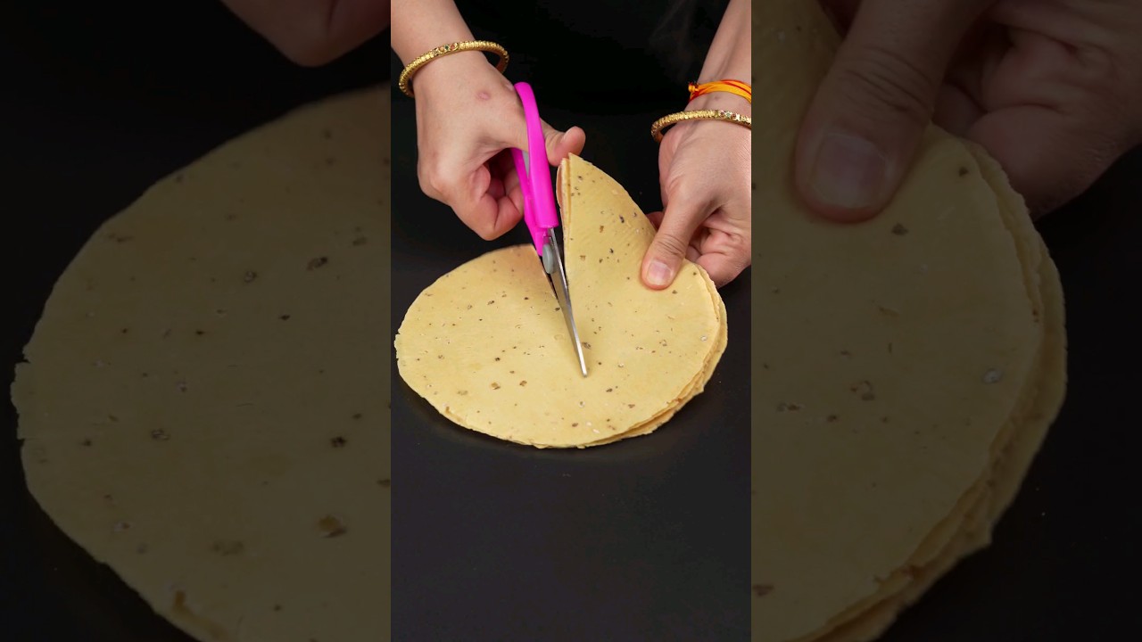Papad Salsa 😋 #shorts #asmr #asmrsounds #asmrfood #papad #papadchaat #salsa #nirmlanehrarecipes