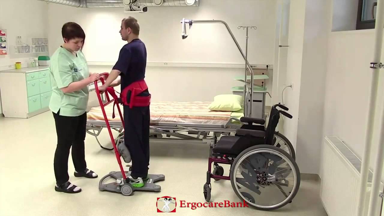 14 Charlie du lit au fauteuil de transfert à l'aide d'un verticalisateur manuel et 1 assistant FR