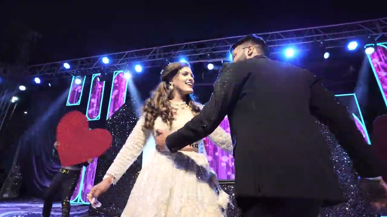 Couple Dance Performance | ShuShiForever | Shubham Shivani Wedding | Bollywood Choreography