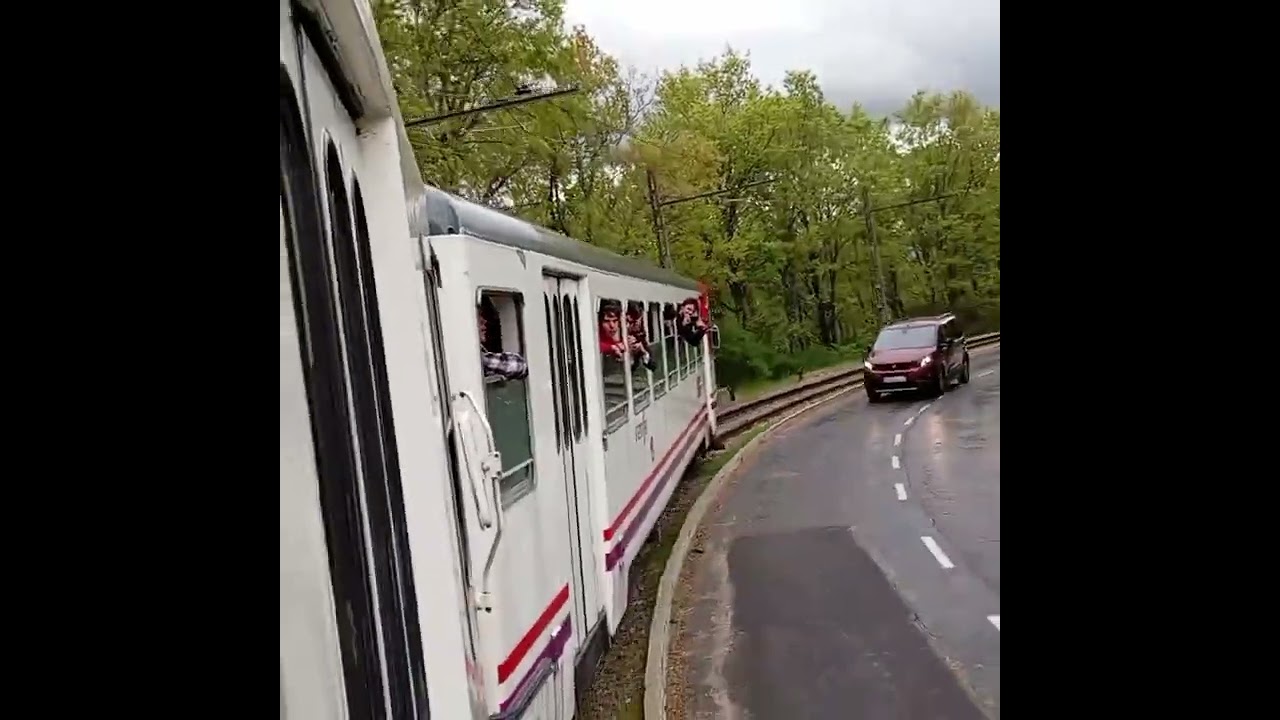 Subiendo a cotos en la C9 #automobile #renfe #train