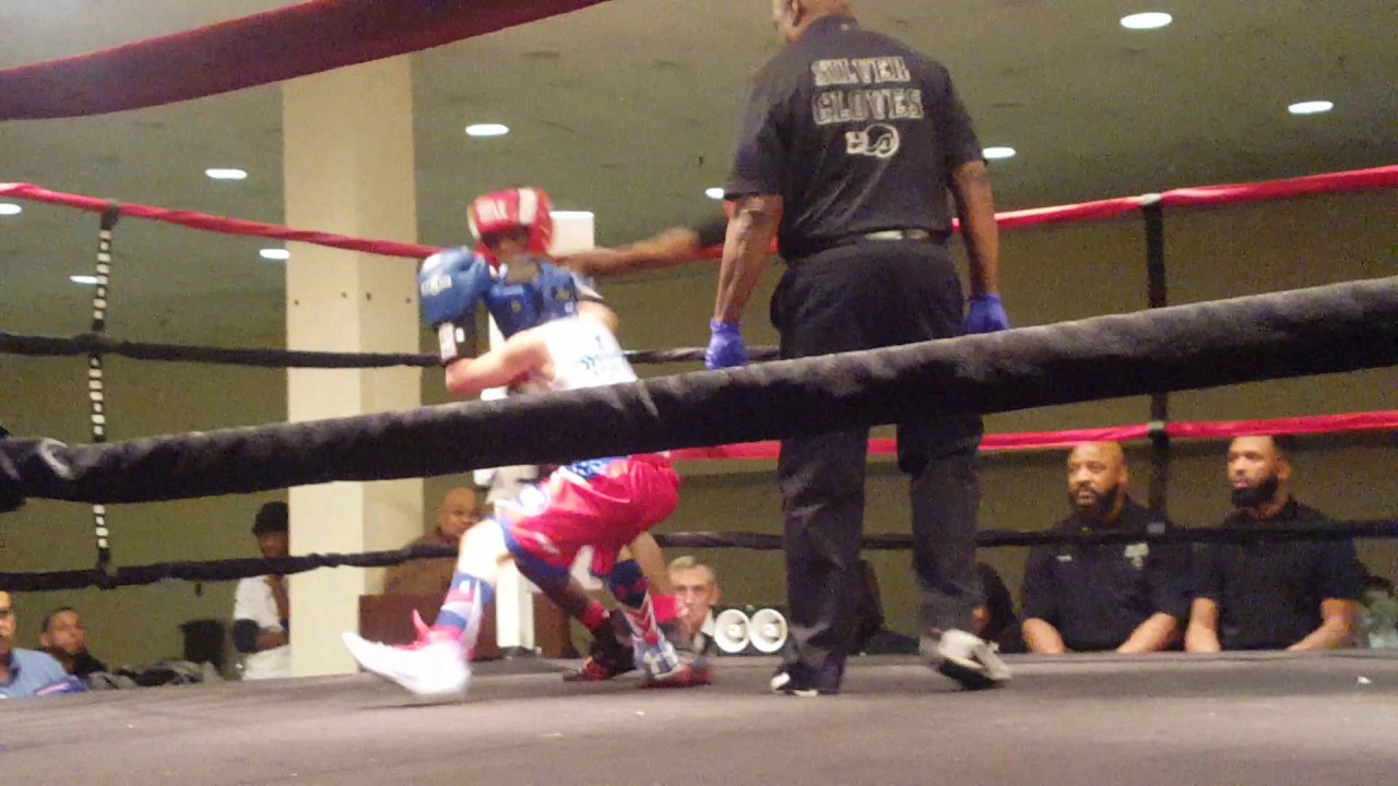 Alex Bray defeated Javon Walton in 70lb Silver Gloves Region III Tournament!