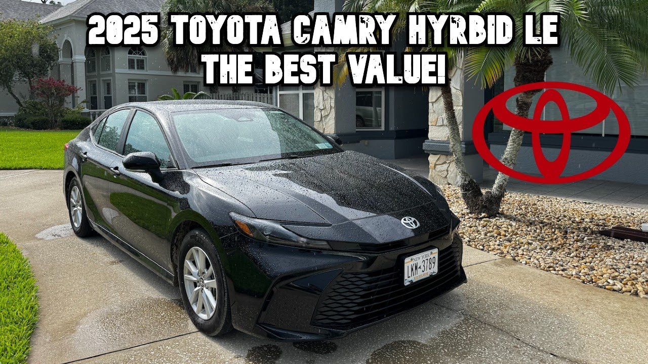 2025 Toyota Camry LE Hybrid REVIEW - The Accord Killer?