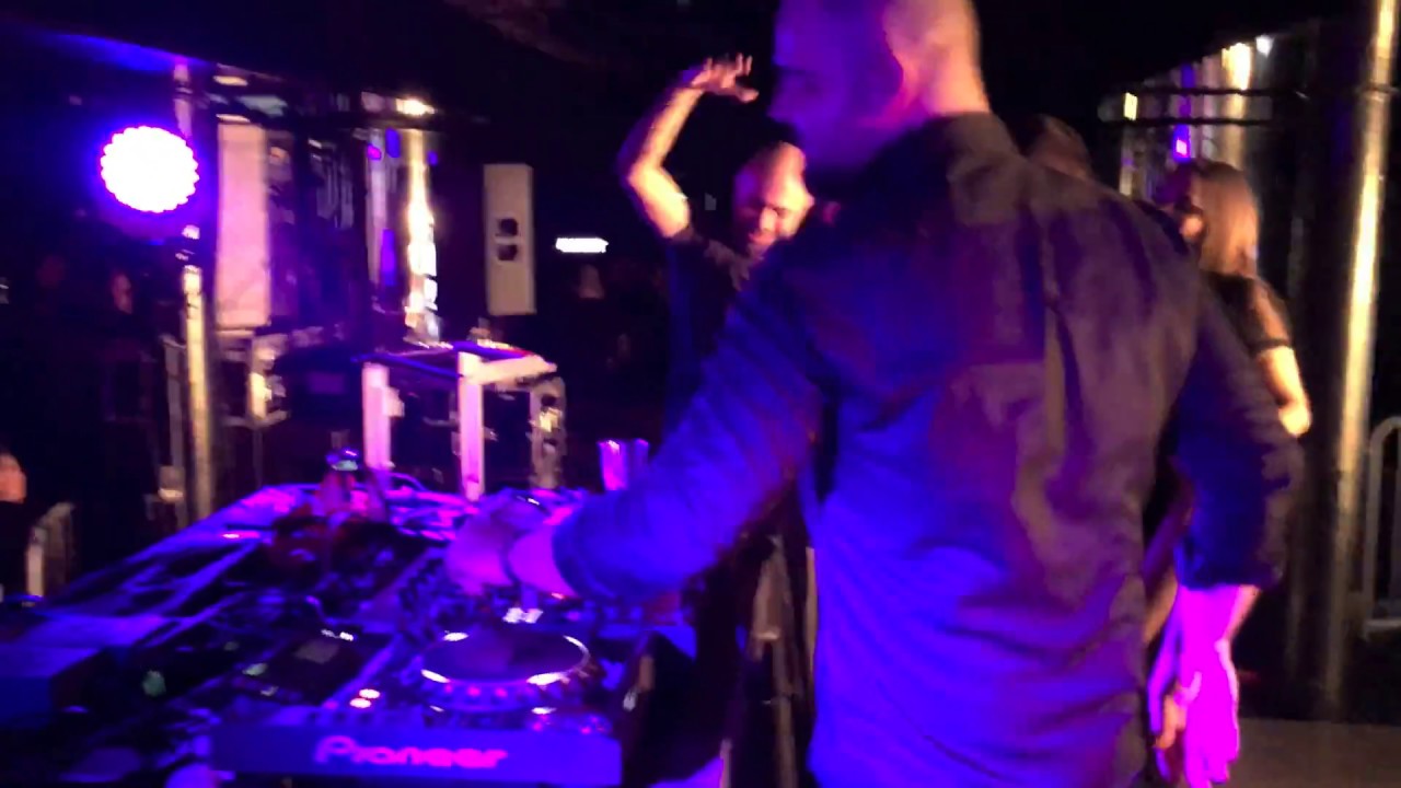 WEIKUM LIVE @ SQ Club Poznan 4.11.2017 //Taste The Music