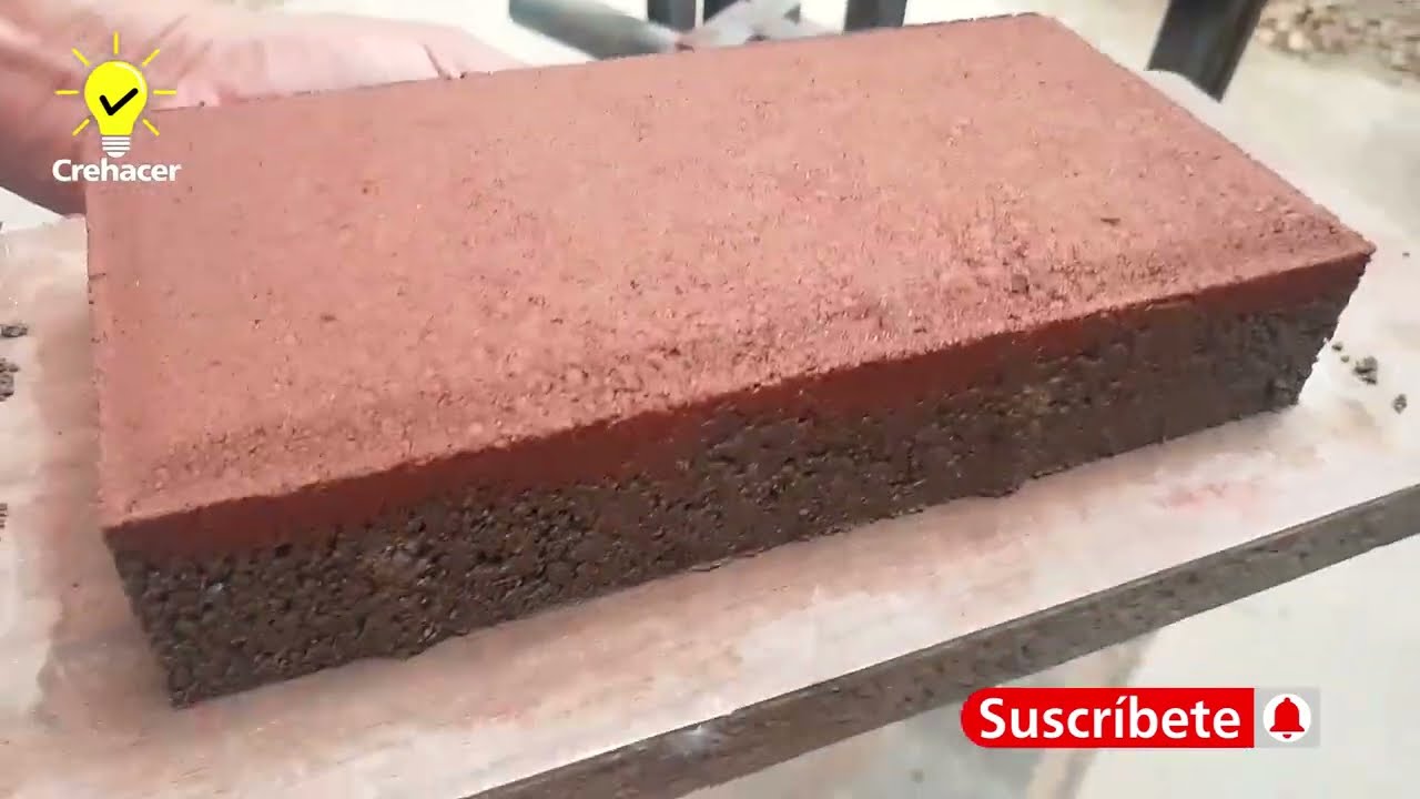 Como hacer ladrillos o ADOQUINES DE CONCRETO para vereda o patio | M&aacute;quina Adoquinera manual