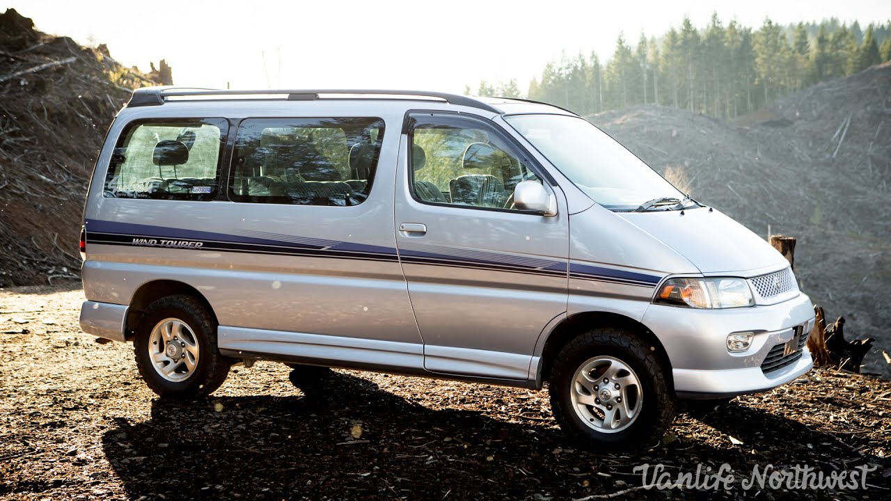 FOR SALE: 1997 Toyota HIACE Regius 4wd Van