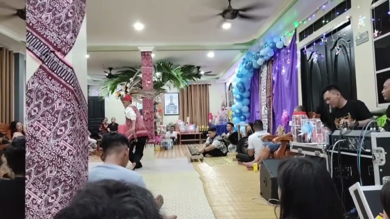 Betabuh enggau Ngajat Iban// main asal Iban