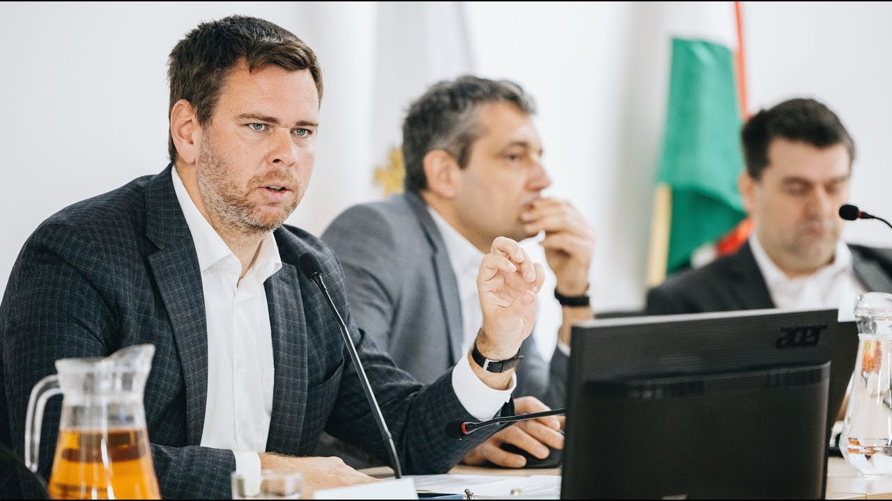 &Eacute;lőben a Kl&iacute;mav&eacute;delmi, K&ouml;zleked&eacute;si &eacute;s V&aacute;rosfejleszt&eacute;si Bizotts&aacute;g &uuml;l&eacute;sről (2025.10.27.)