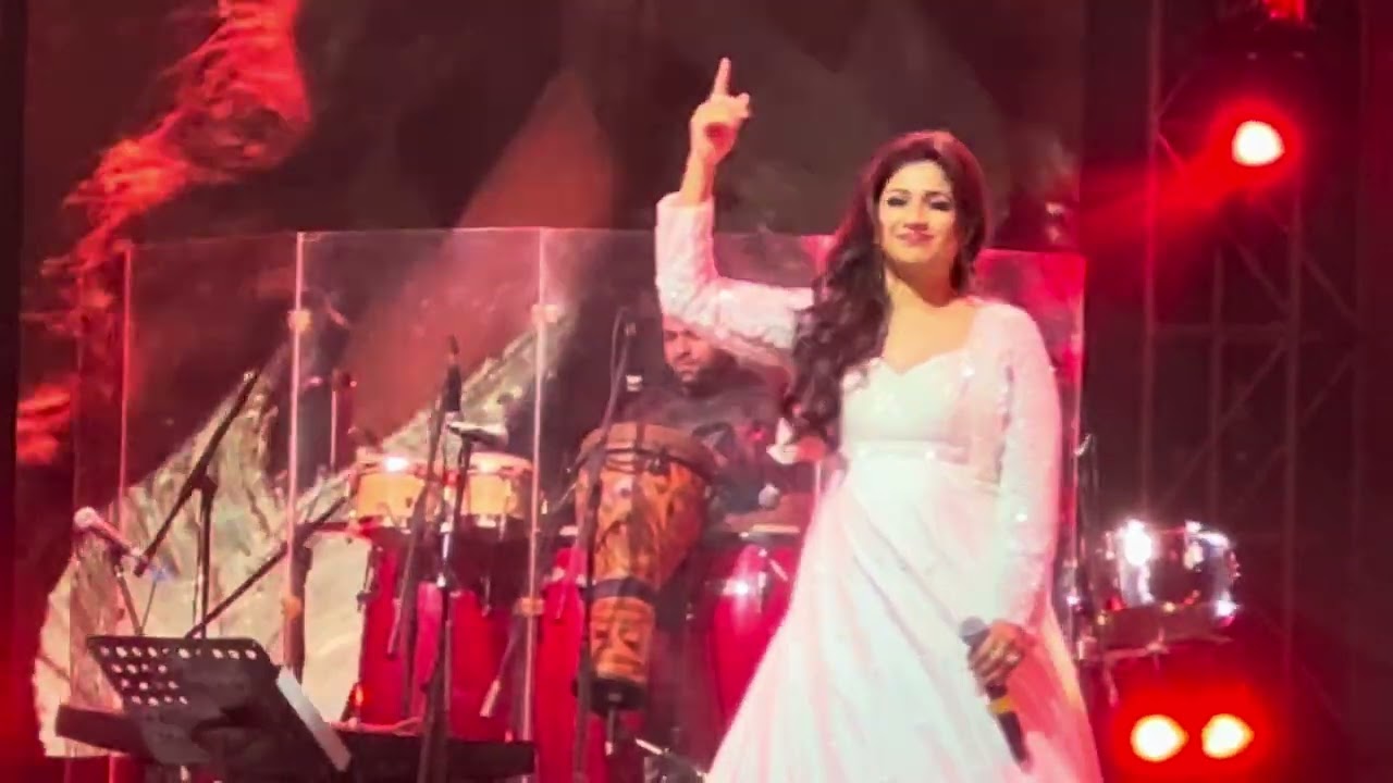 Shreya Ghoshal Kolkata All hearts tour/first half