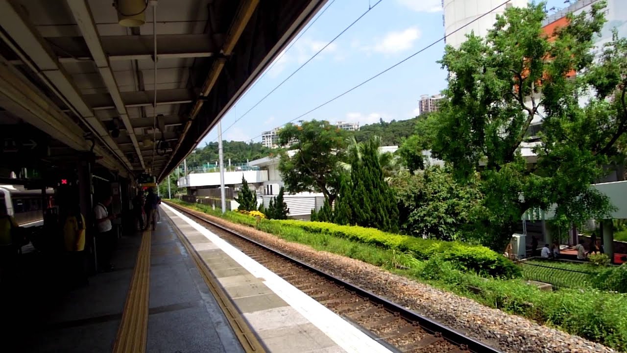東鐵綫大埔墟站1號月台離站+ 都城嘉慕 (中期翻新・交流電) 列車(MLR) 2號月台到站、待避直通車及離站 +九廣通 廣九直通車通過1號月台