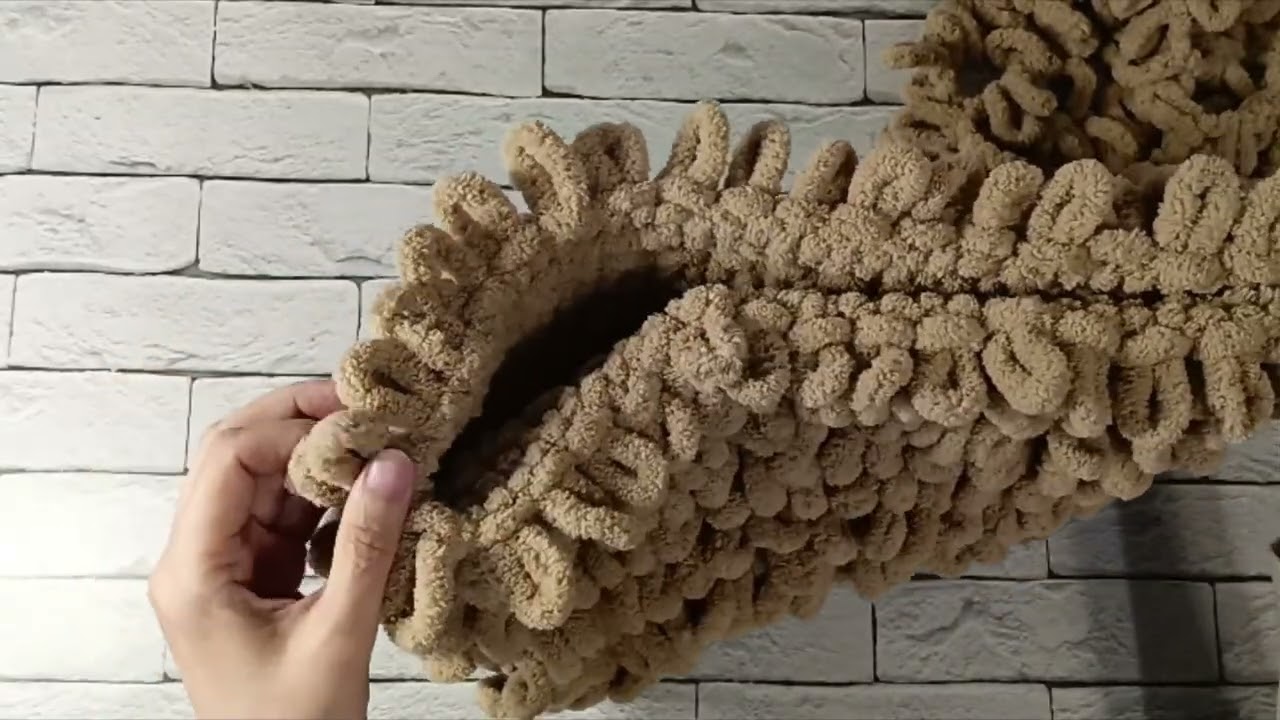 Сумка клатч Bottega Veneta из Ализе Пуффи/Alize Puffy