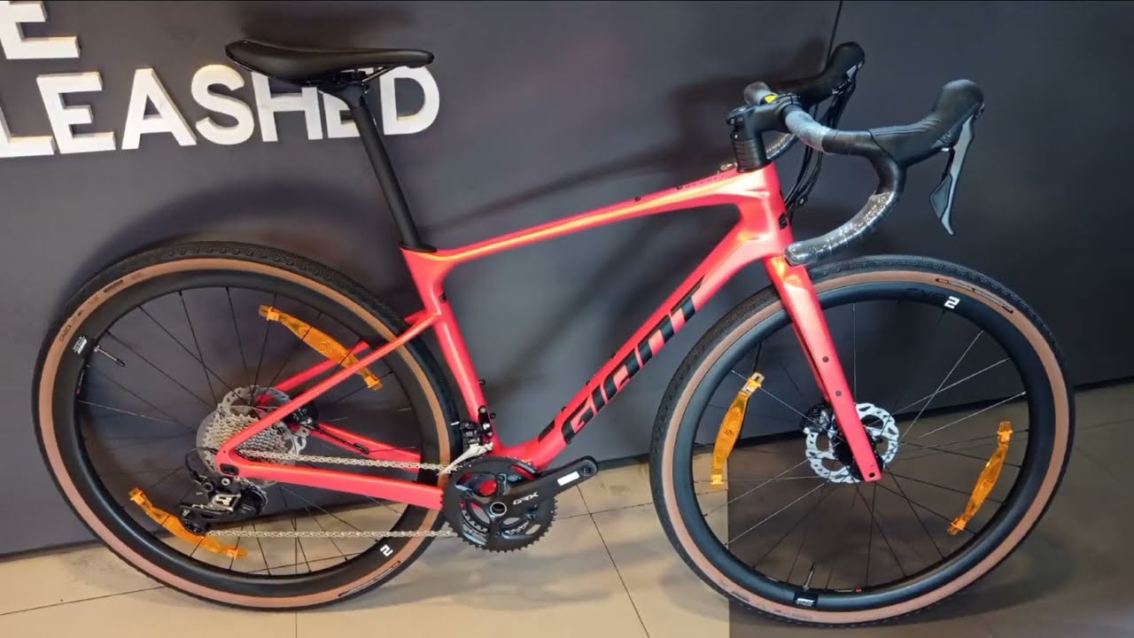 GIANT REVOLT ADVANCED 0 2023-GRAVEL BIKE