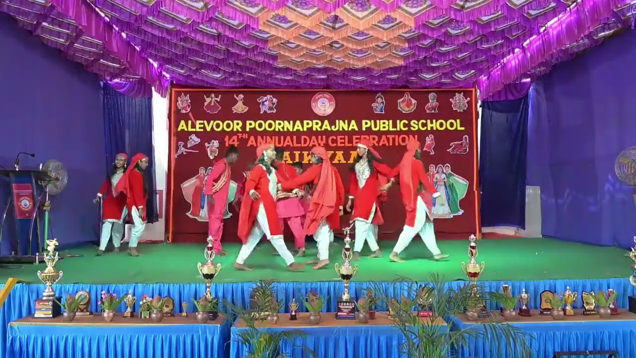 “Gumro Gumro” – Filmy Kashmiri Dance by 7th Std Students | APPS | Annual Day 2026