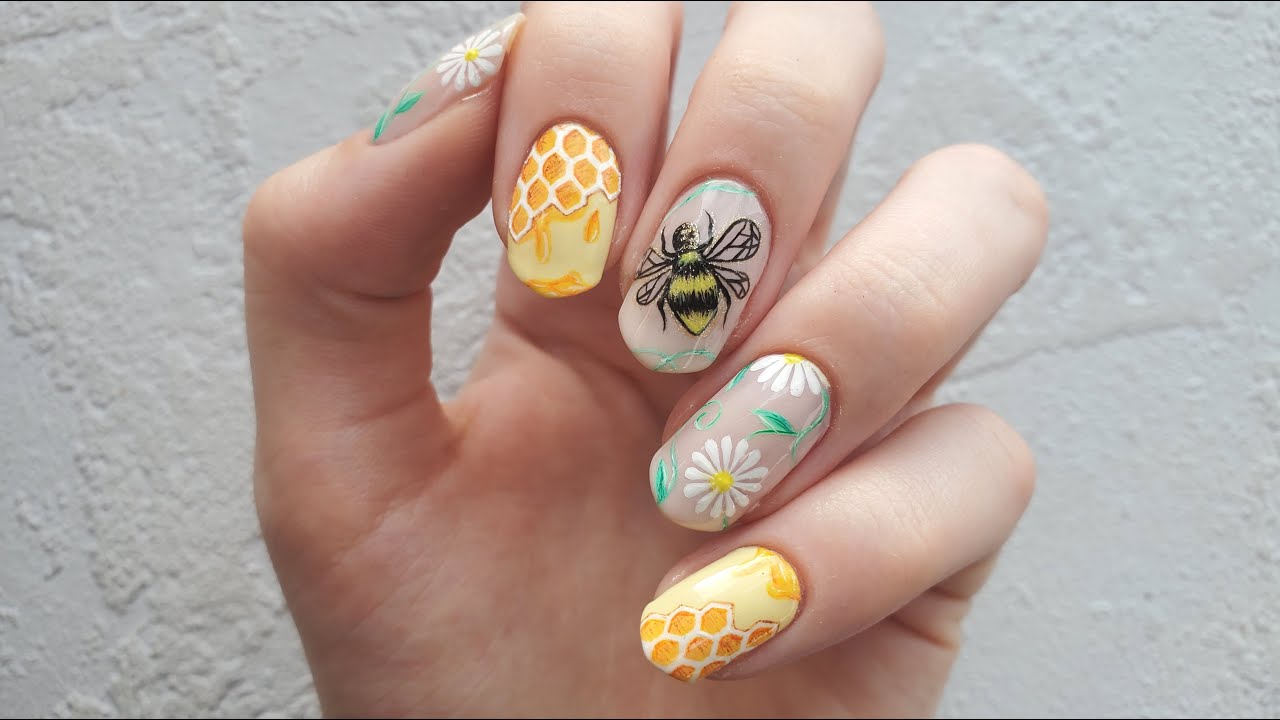 ►Nail art abeille, miel...◄