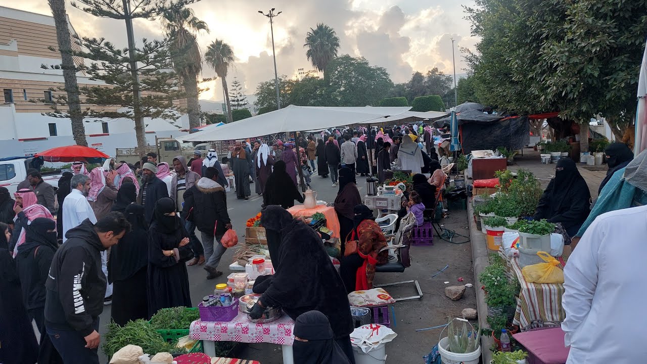 سوق الثلاثاء الشعبى أبها 🇸🇦🇸🇦حيث عبق وجمال الماضى 🎀😍🎀 واسفين على التأخير✋