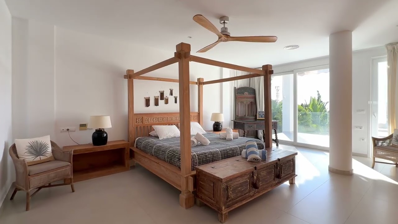 Villa Carlota 4K 2026