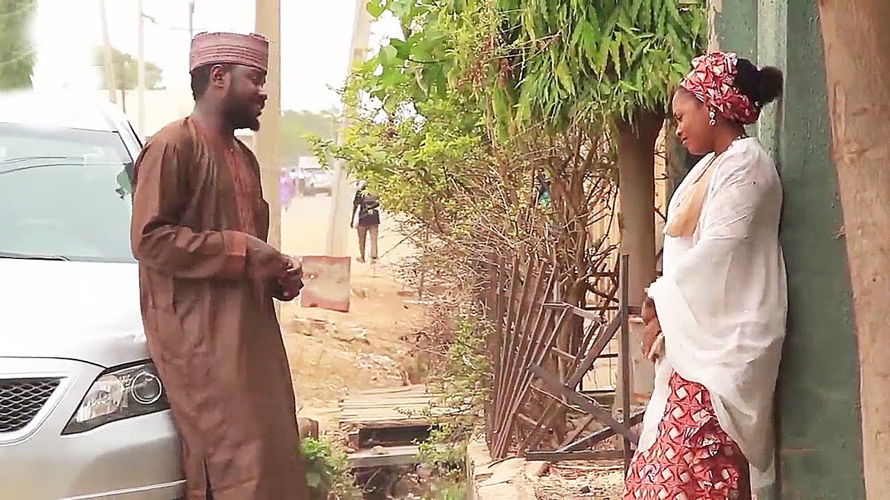 Adam A Zango ya lashe zuciyar yarinyar gefen titi da motar maigidan nasa - Hausa Movies 2020