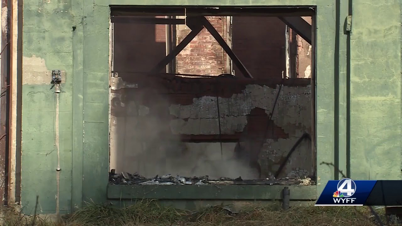Fire rips through old elementary school building