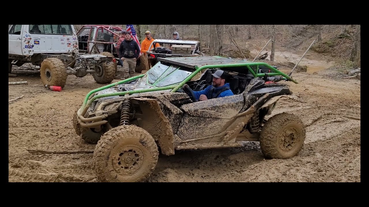 X3s and a YXZ Trying a Hard Rutted Hill Climb Rush offroad