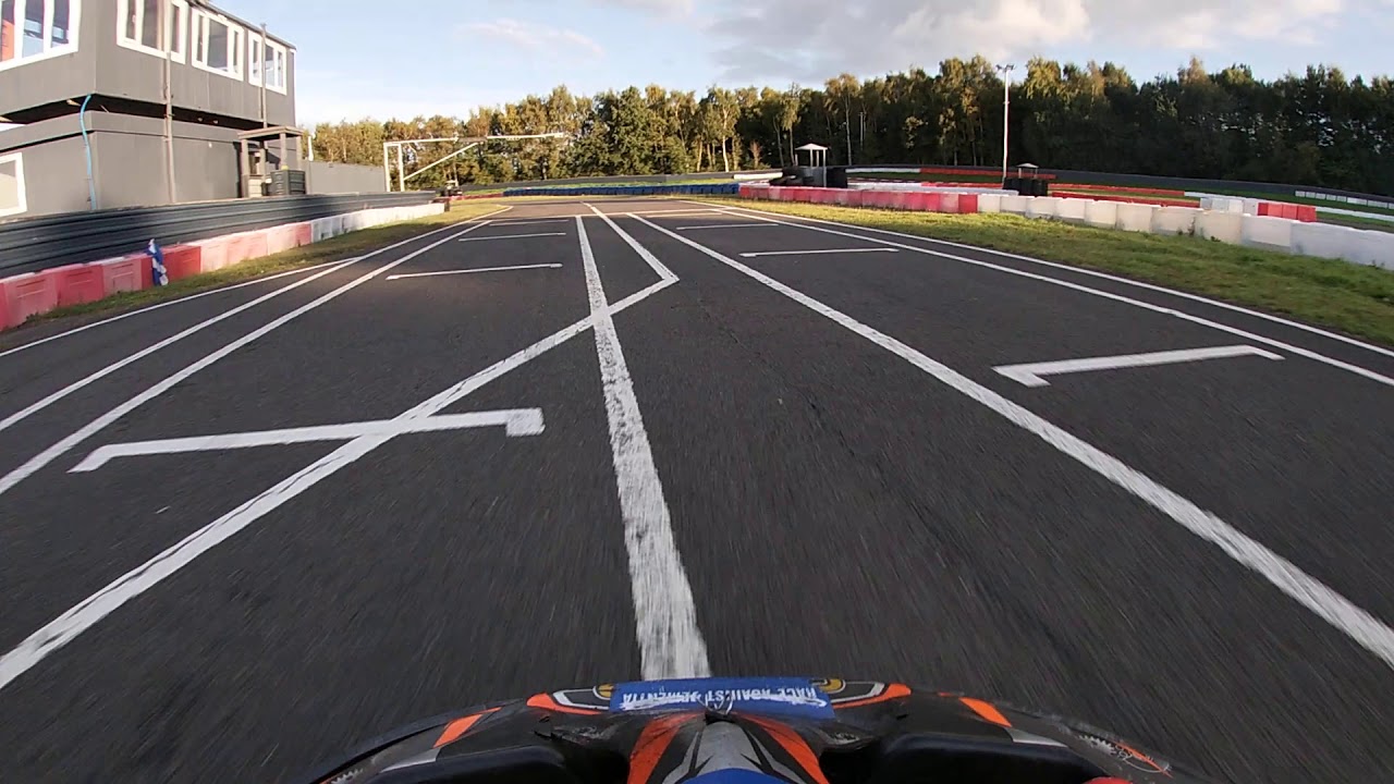 Larkhall Circuit | Karting | Arrive & Drive