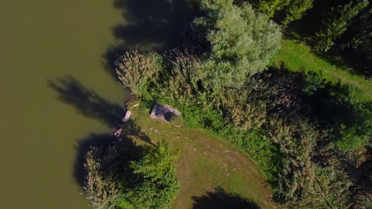 A törökbálinti tó madártávlatból