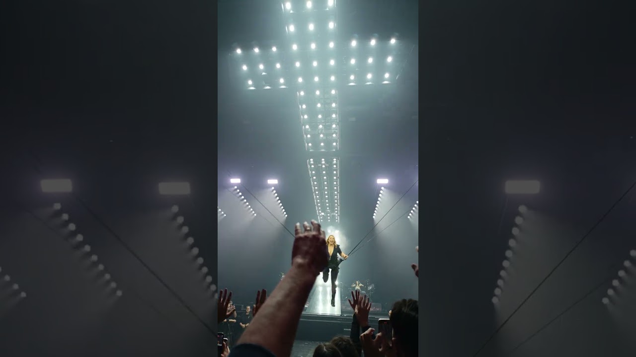 SANTA Zénith de Strasbourg 🚀 #santa #concert  #tournée #zenith #zenithdestrasbourg #strasbourg #love