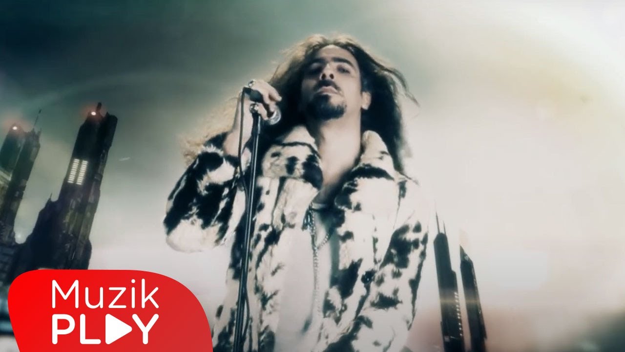 Cem Başak -  Nefesini Tut (Official Video)