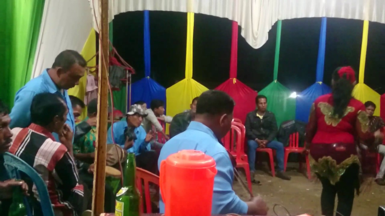 Rongeng minang saiyo _tanjuang barujan