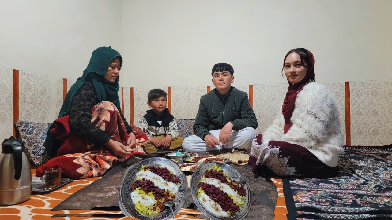 Silent village cooking& Afghan girl 👩‍🍳cooked delicious😋 (Ashak_Makaroni)