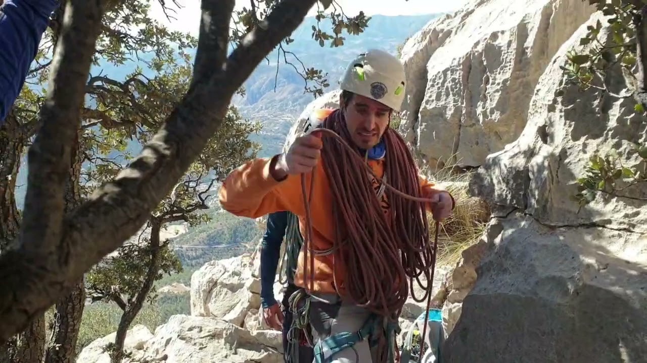 Puig Campana espolón central 440m V+