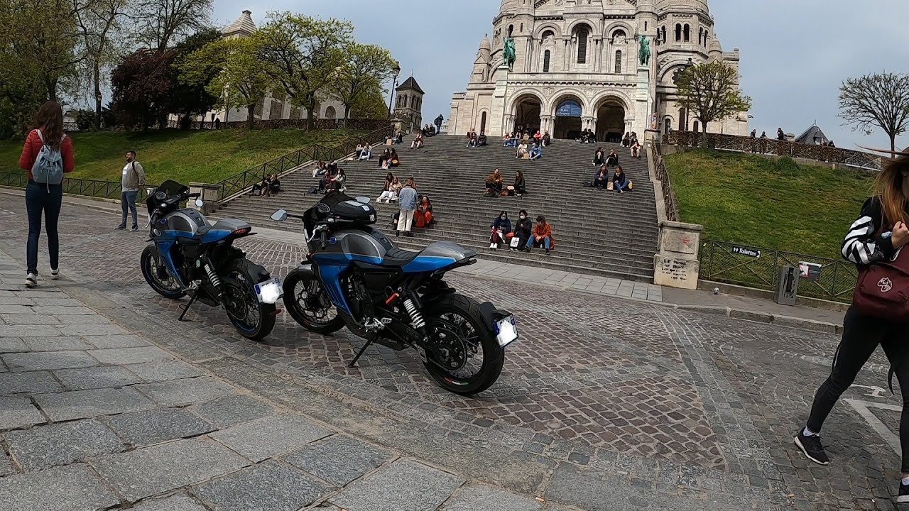 2 FB Mondial Pagani 125 dans Paris pour la 1ère fois