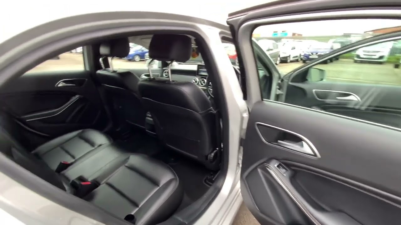 MERCEDES-BENZ A-CLASS 1.6 A180 SE Hatchback 5dr Petrol Manual Euro 6 (s/s) (122 ps)