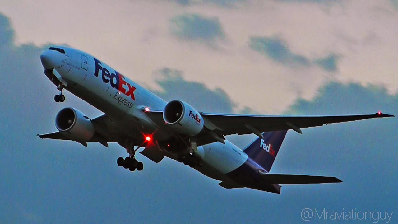 FedEx Express Boeing 777-FS2 Beautiful Evening Takeoff | Cologne Bonn Airport (CGN/EDDK)