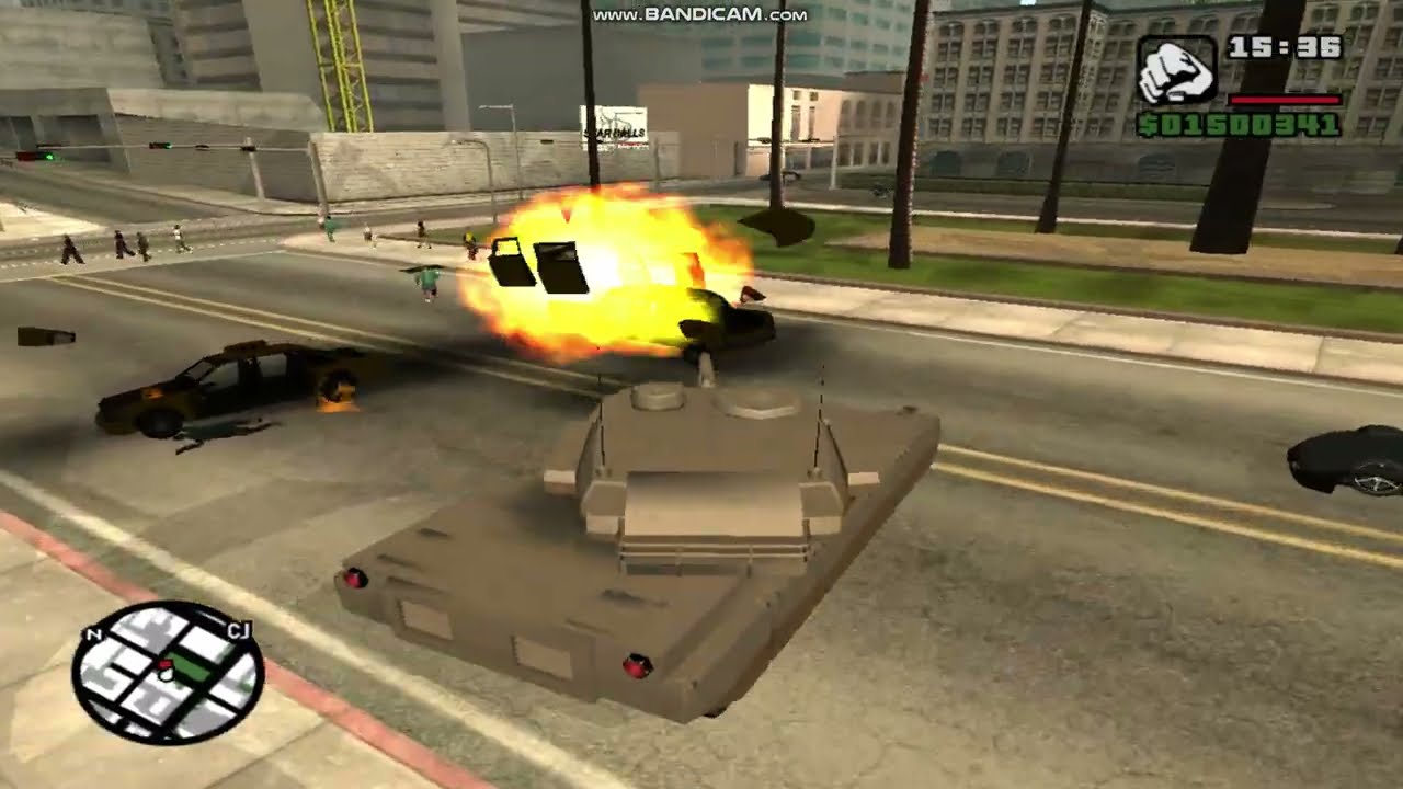 EPIC SHOWDOWN: CJ Fights HULK with a TANK in GTA San Andreas!0#boss #gta #gaming #hulk 