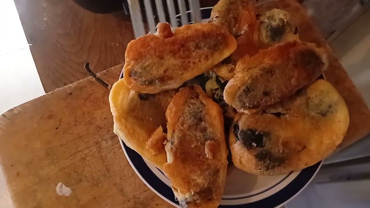 DOÑA BETY PREPARO UNOS RICOS CHILES RELLENOS Y UNOS RICOS FRIJOLES REFRITOS 
