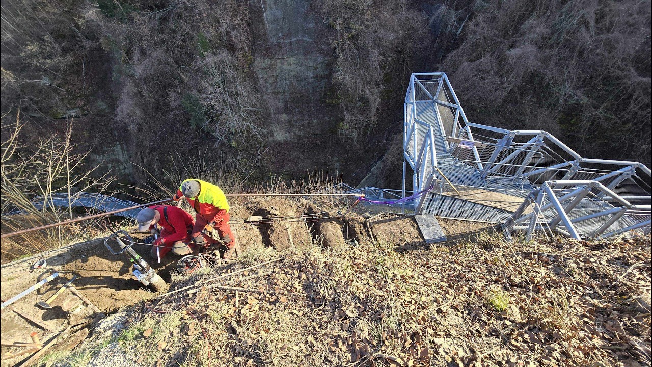 Countdown bei der Marienschlucht unter Zeitdruck: Wege werden verbessert und Geländer gebaut