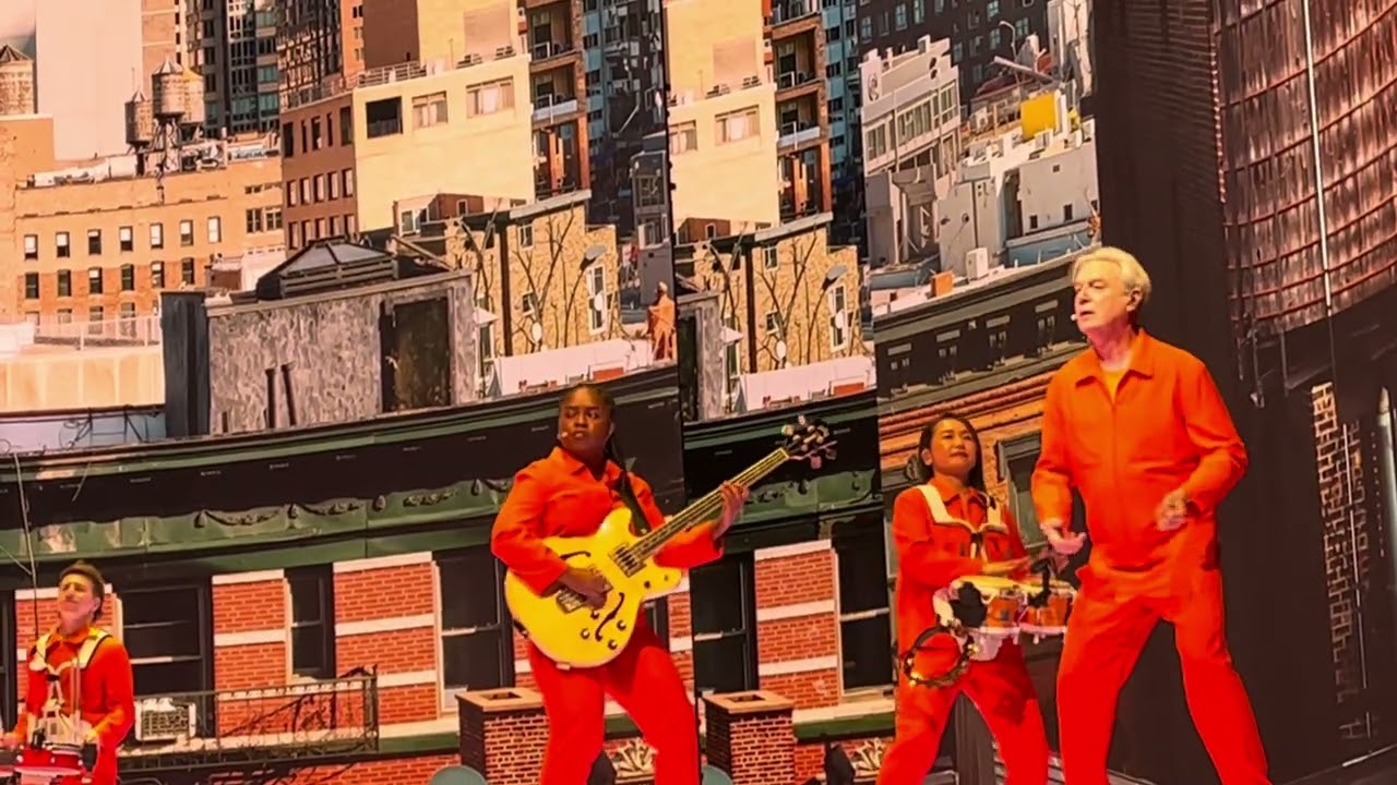 David Byrne - Amsterdam -- STRANGE OVERTONES (Byrne/Eno)  -- AfasLive Hall - 15 february 2026