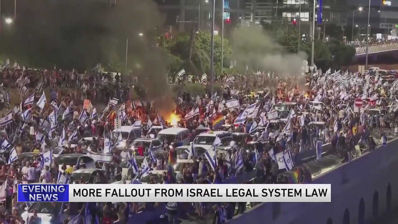 Israeli doctors walk off the job, more strikes may be looming after a law weakening courts passed