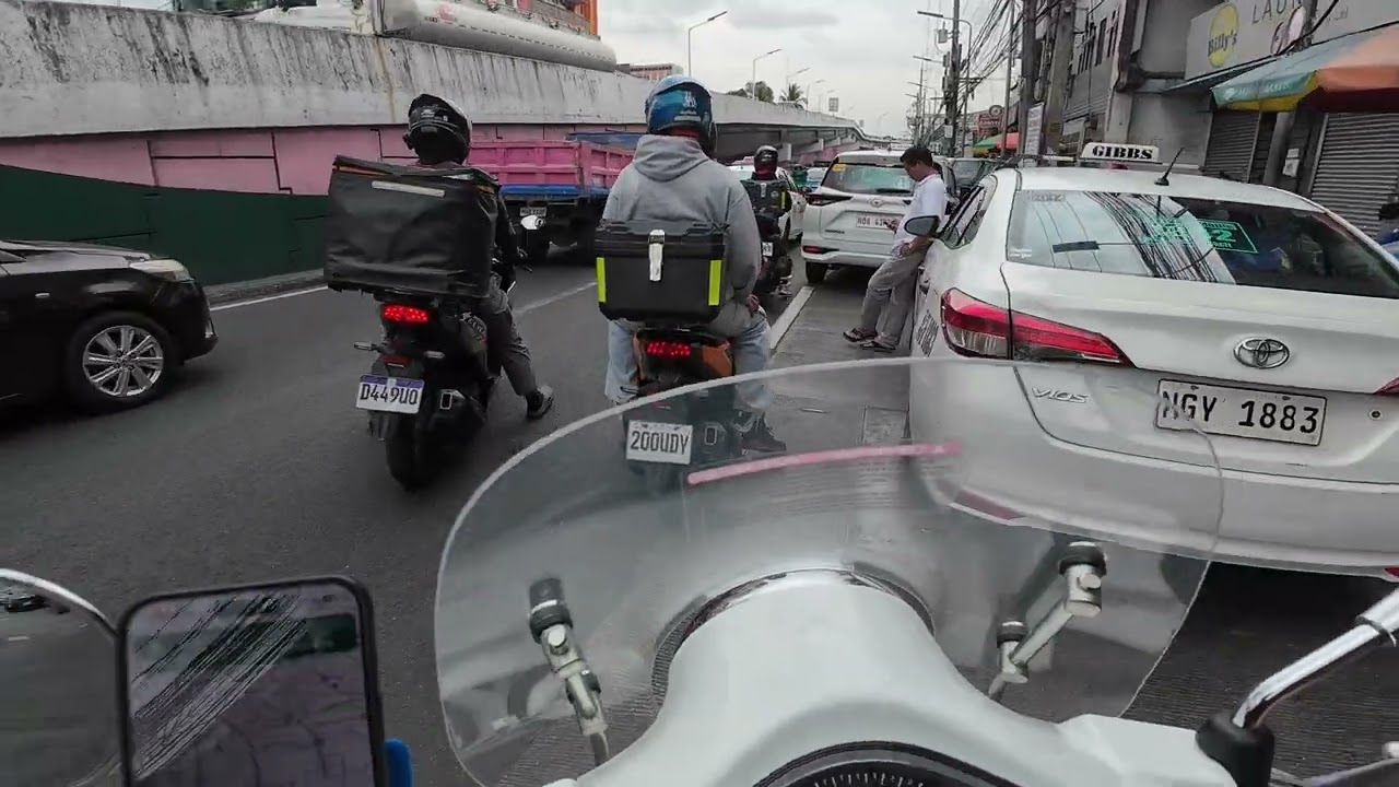 003 | Meeting sa BGC | Vespa Primavera 150 | Moto Vlog