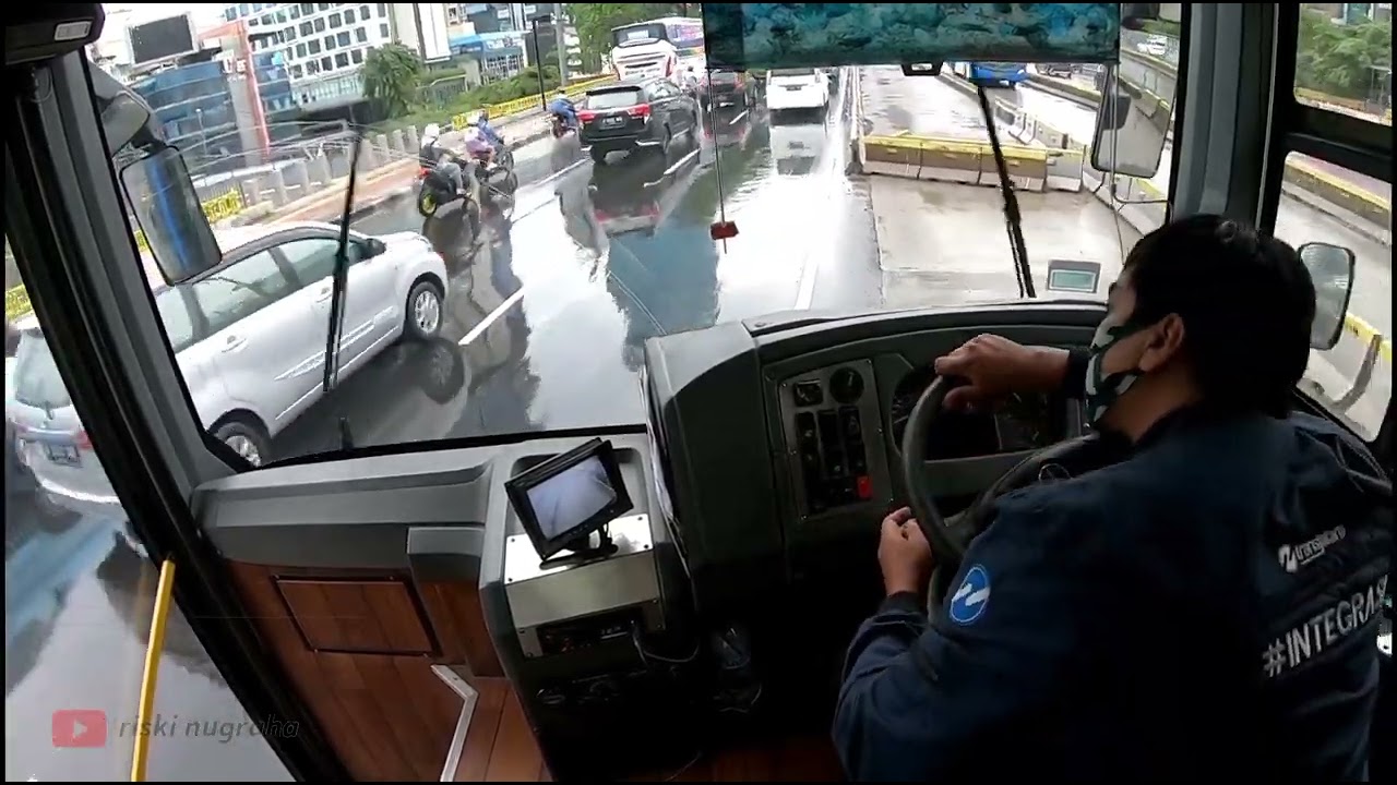 ROUTE 4C DRIVING BUSWAYMERCEDES BENZ 1626